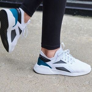 REEBOK Freestyle Motion Sneaker White, green and black - Size 8